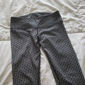 Lululemon wonder under